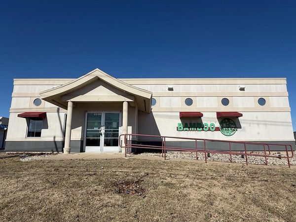 2230 E NORTHLAND AVENUE, Appleton, WI 54911