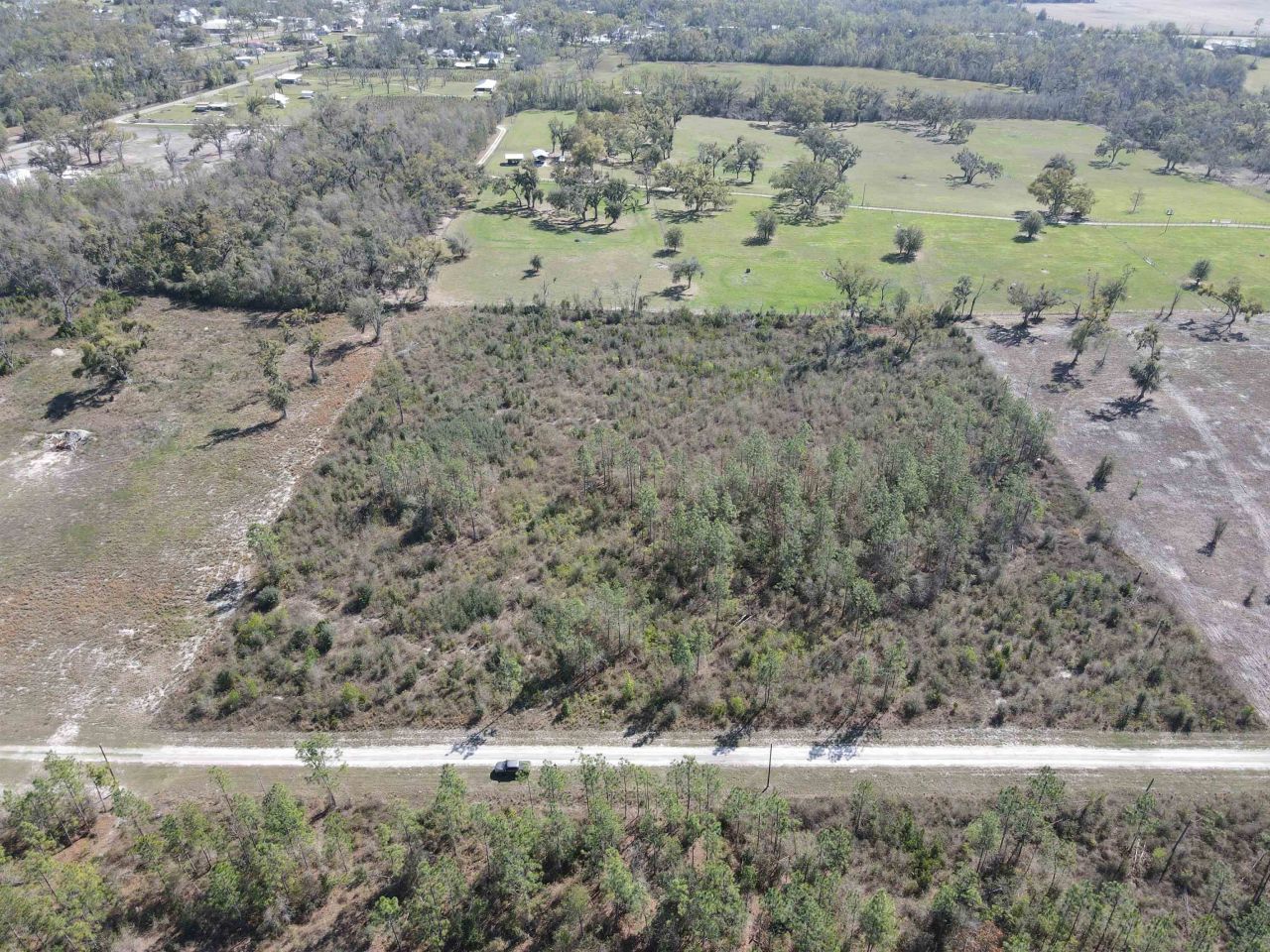 Se Colonial Way, Lee, FL 32059 Photo