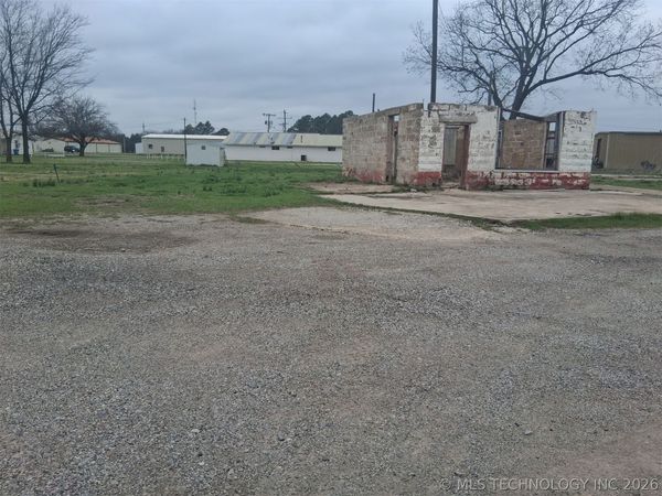 205 S Broadway Street , Coalgate, OK 74538