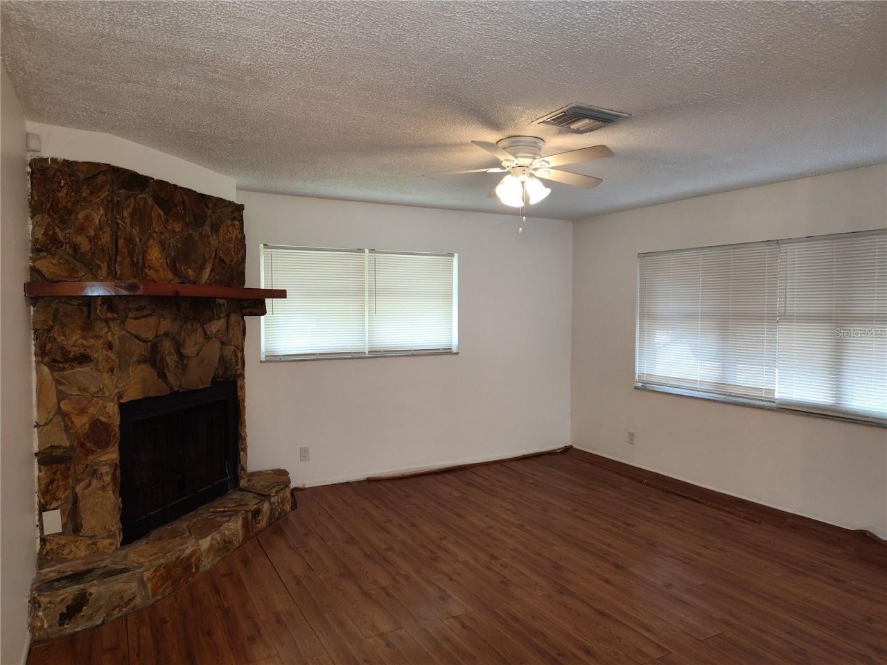 824 62nd Avenue Ne, Saint Petersburg, FL 33702 Photo