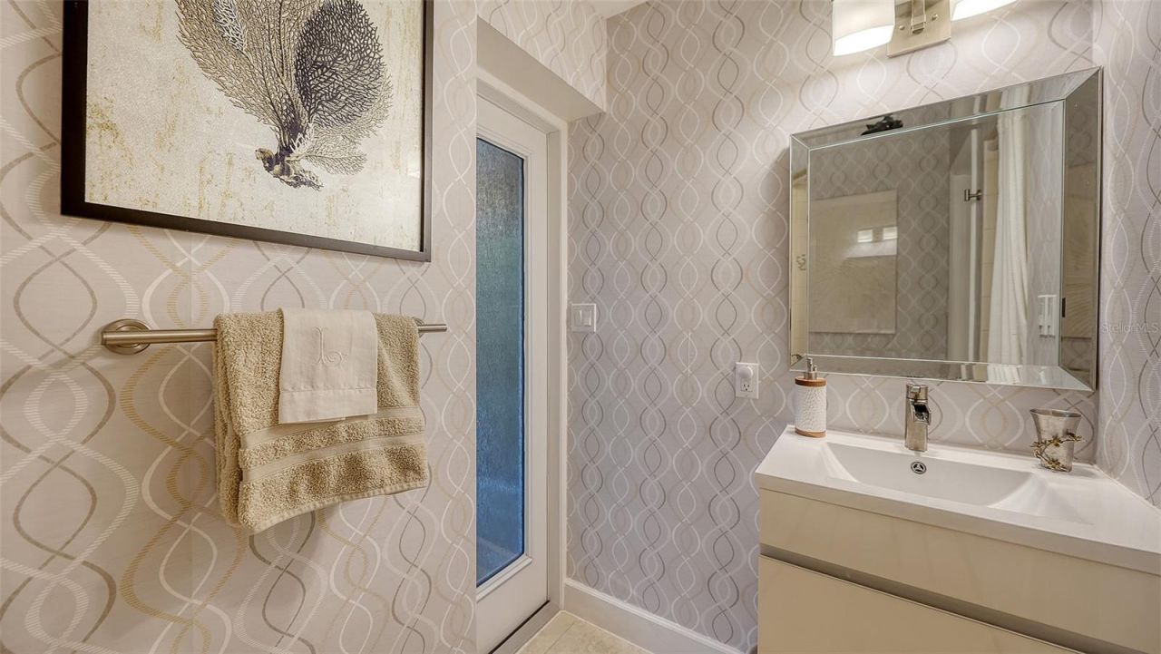 443 Bird Key Drive, Sarasota, FL 34236 Photo