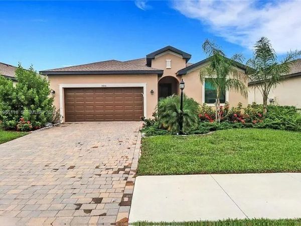 3426 Menores Way, Fort Myers, FL 33905
