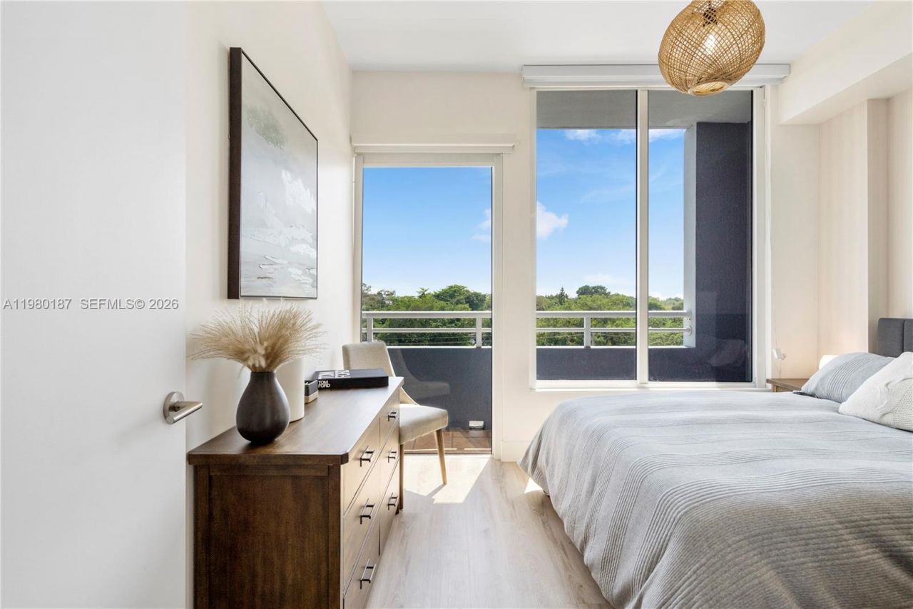 3250 Grand Ave , Unit 507, Miami, FL 33133 Photo