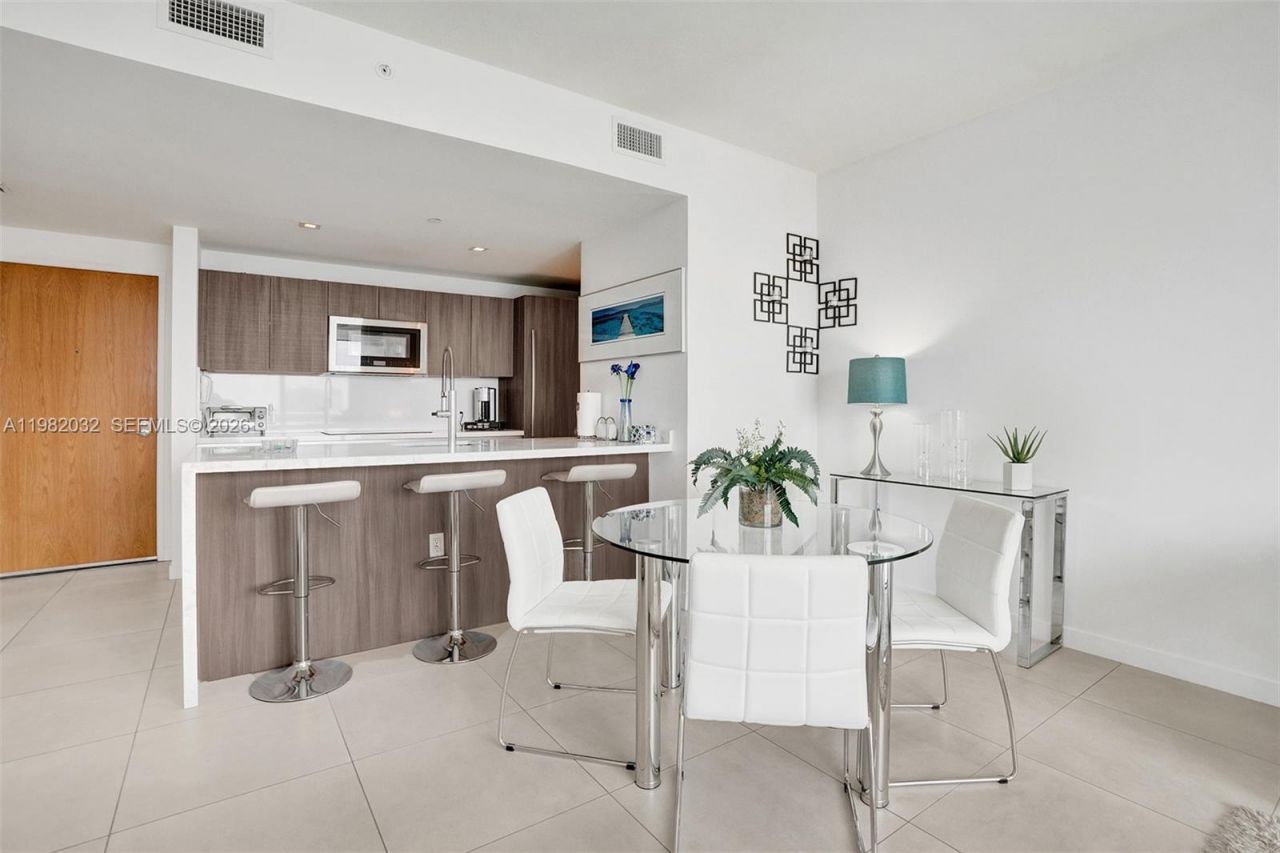 401 N Birch Rd , Unit 813, Fort Lauderdale, FL 33304 Photo