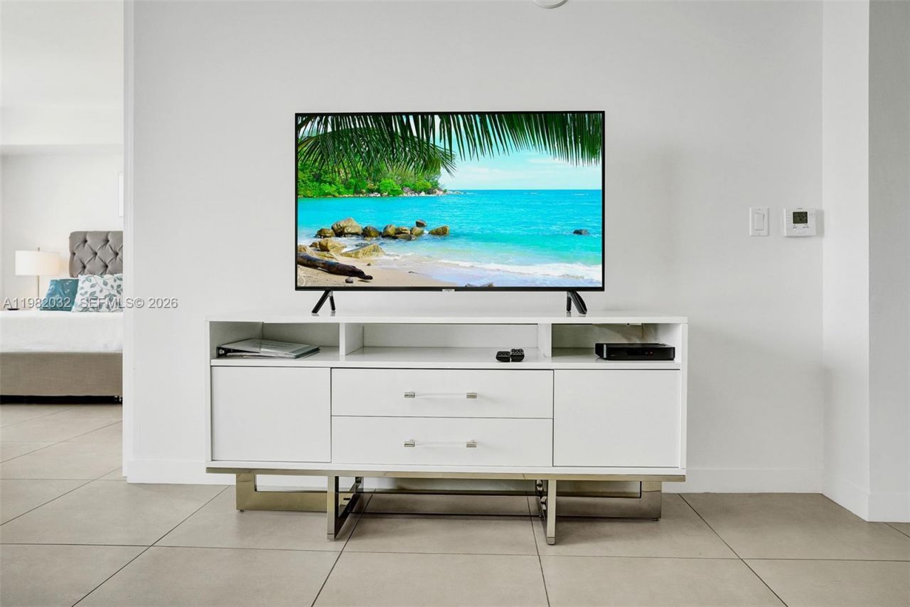 401 N Birch Rd , Unit 813, Fort Lauderdale, FL 33304 Photo