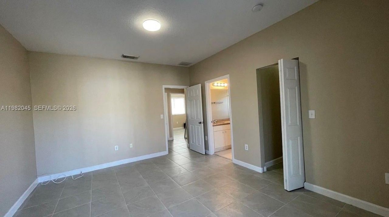 390 NE 35th Ave, Homestead, FL 33033 Photo