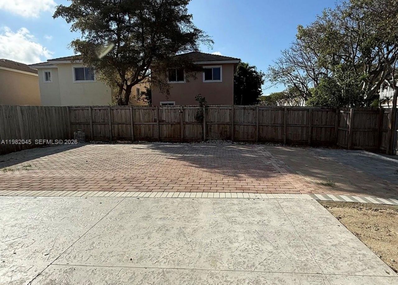 390 NE 35th Ave, Homestead, FL 33033 Photo