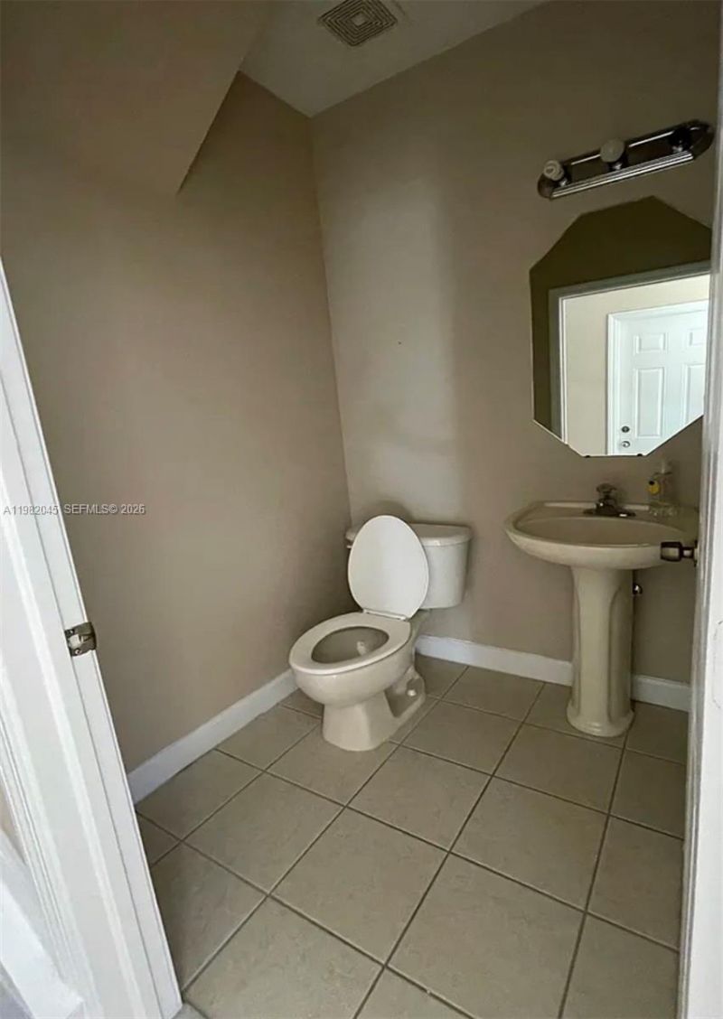 390 NE 35th Ave, Homestead, FL 33033 Photo