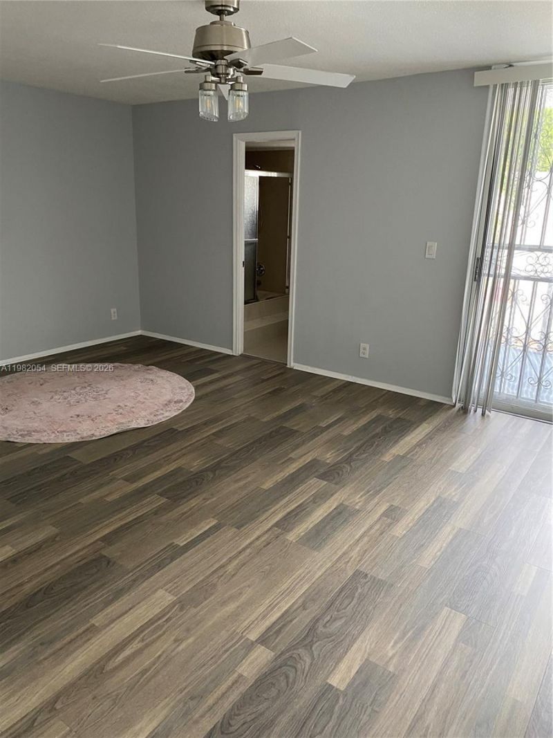 802 NE 26th Ave , Unit 802, Hallandale Beach, FL 33009 Photo