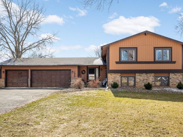 1978 Timber Wolf Trail S, Eagan, MN 55122