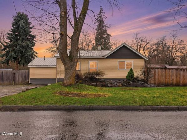 714 W Davidson Ave, Coeur d'Alene, ID 83814