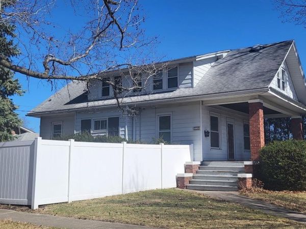 913 JEFFERSON Street, Galesburg, IL 61401