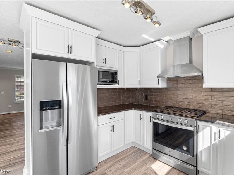 1267 Bell Court, Elyria, OH 44035 Photo 5