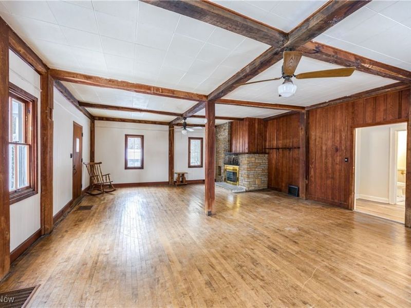 15555 Munn Road, Newbury, OH 44065 Photo 4