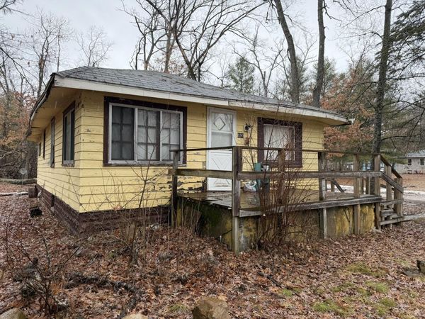 690 E Essex Drive, Idlewild, MI 49642