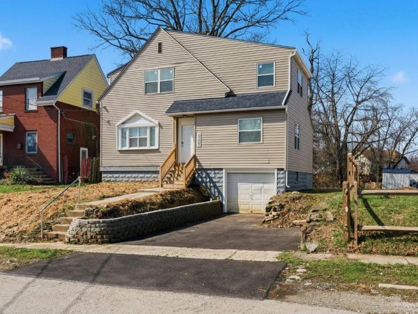6207 Coleridge Avenue, Cincinnati, OH 45213