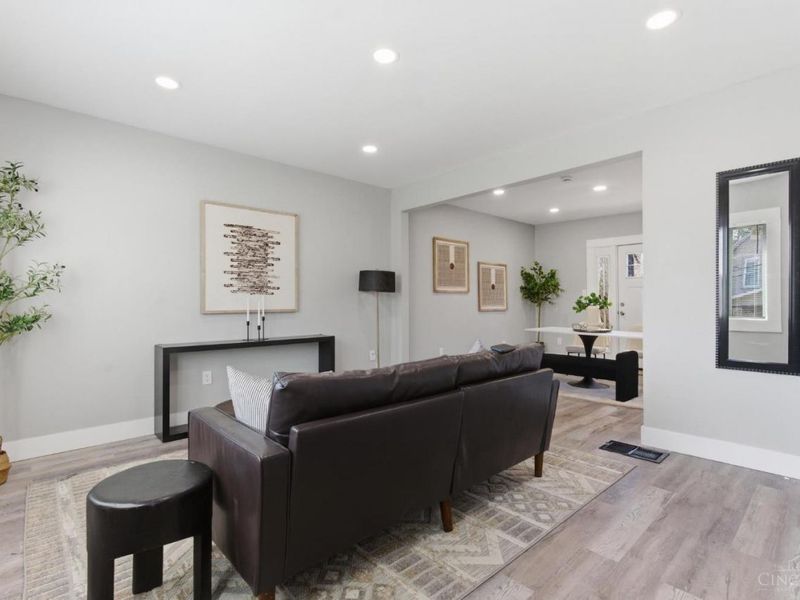 6207 Coleridge Avenue, Cincinnati, OH 45213 Photo 5