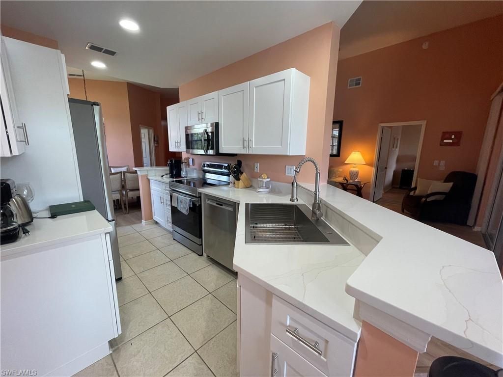 2021 Crestview Way, Unit 113, Naples, FL 34119 Photo