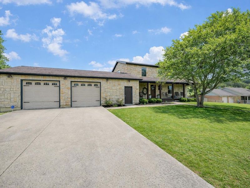 780 W Eva Circle, Springfield, OH 45504 Photo 3