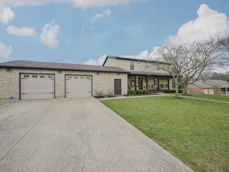 780 W Eva Circle, Springfield, OH 45504 Photo 4