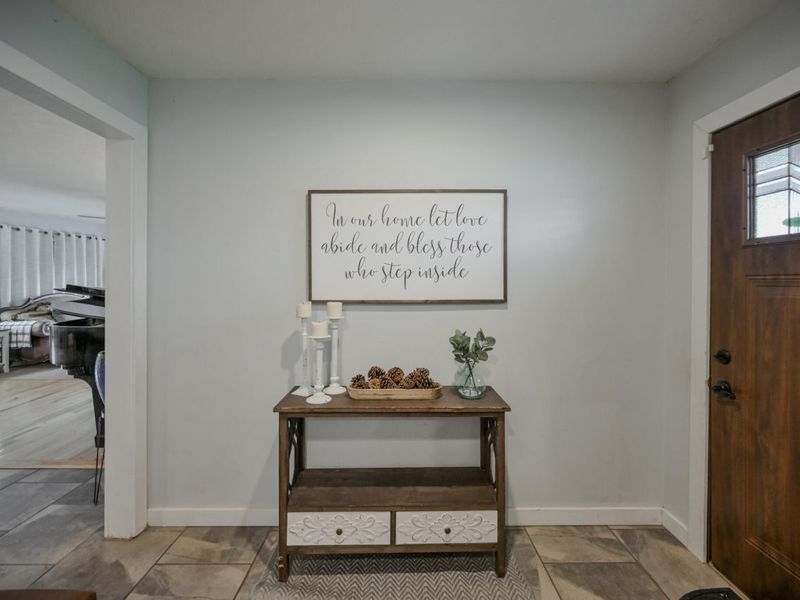 780 W Eva Circle, Springfield, OH 45504 Photo 9