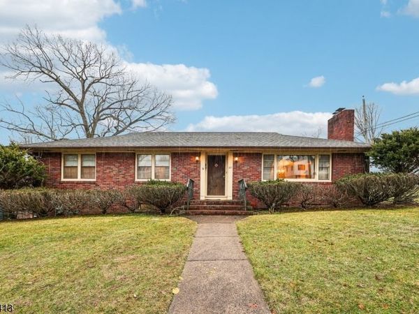 80 Squaw Brook Rd, North Haledon, NJ 07508