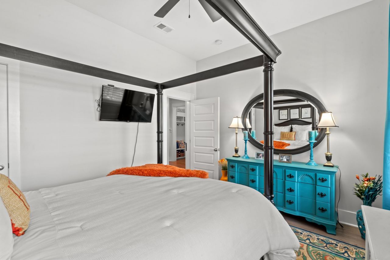 960 Longwood Bluffs Circle Photo 24