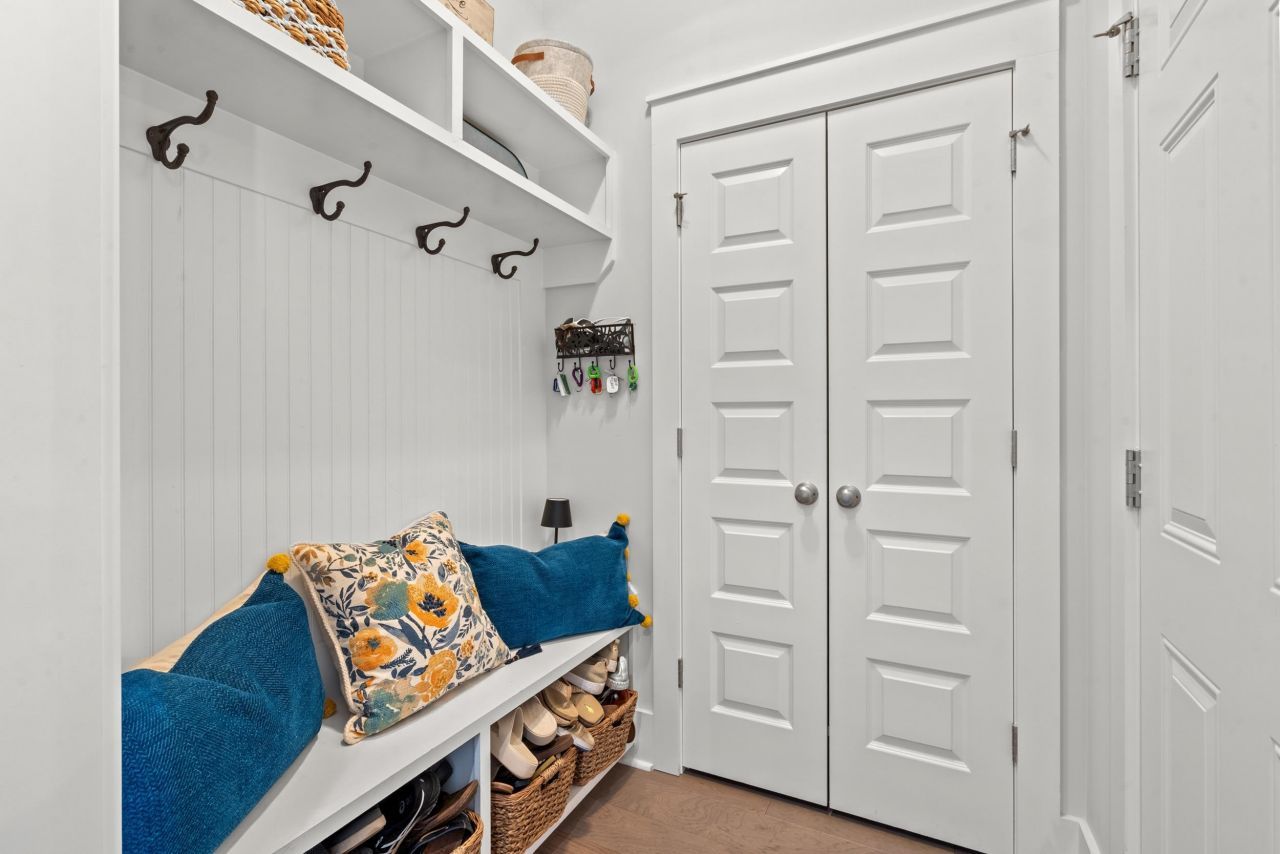 960 Longwood Bluffs Circle Photo 29