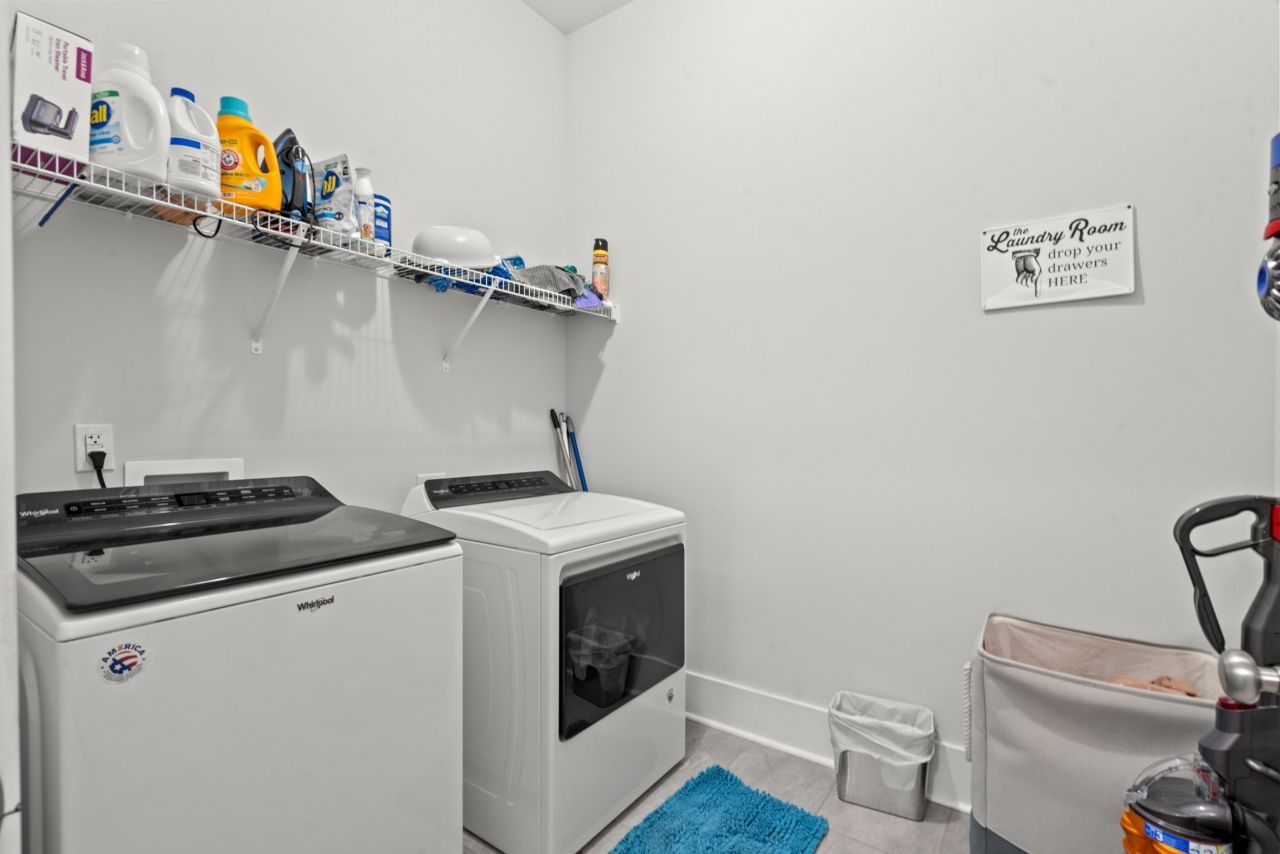 960 Longwood Bluffs Circle Photo 30