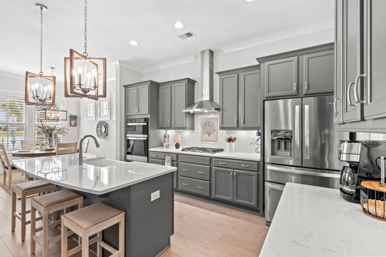 960 Longwood Bluffs Circle Photo 7