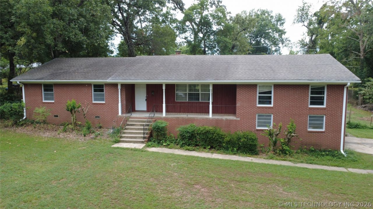 710 Victor Street, Tahlequah, OK 74464 Main Photo