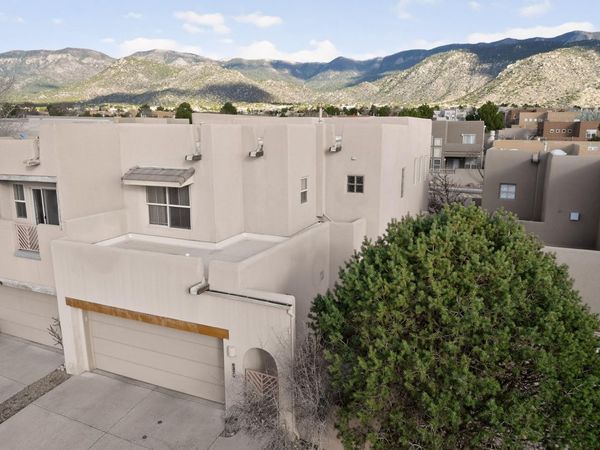 6232 Silverlace Trail NE, Albuquerque, NM 87111