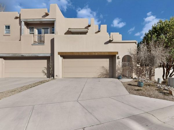 6232 Silverlace Trail NE, Albuquerque, NM 87111