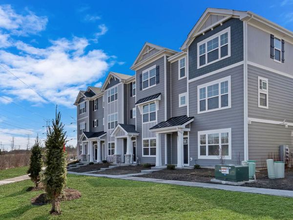 543 Yosemite Way , Mundelein, IL 60060