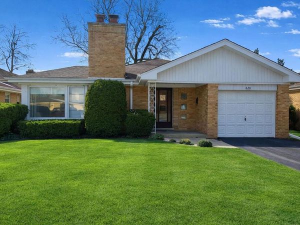 820 N Delphia Avenue , Park Ridge, IL 60068
