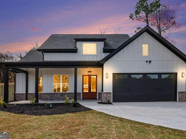 1031 Grayson Highway, Lawrenceville, GA 30045