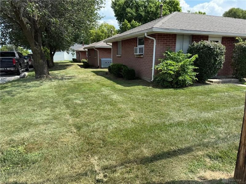 100 E Nottingham Road, Harrison Township, OH 45405 Photo 4