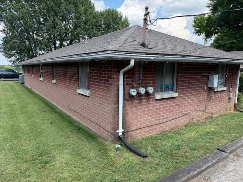 100 E Nottingham Road, Harrison Township, OH 45405 Photo 7