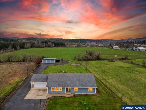 639 SW Oakdale Av, Dallas, OR 97338