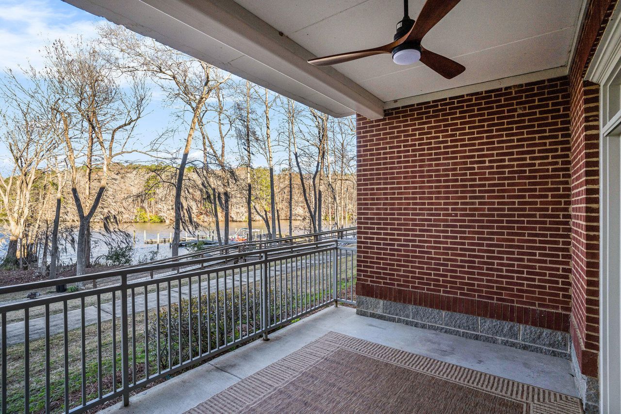 105 Ballard Lane Photo 20