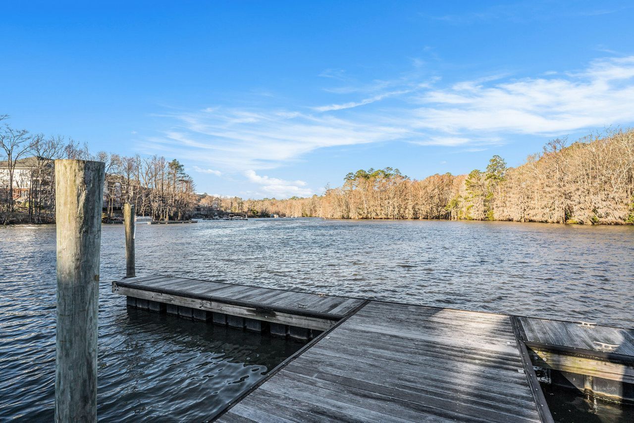 105 Ballard Lane Photo 22