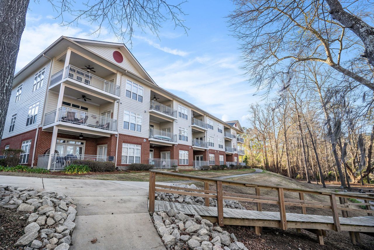 105 Ballard Lane Photo 26