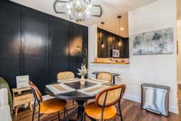 105 Ballard Lane photo 4