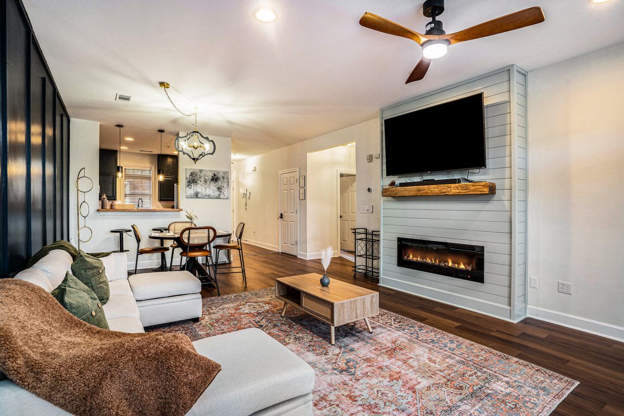 105 Ballard Lane Photo 9