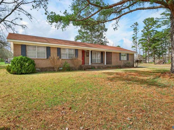 1207 Larrydale Drive, Glencoe, AL 35905