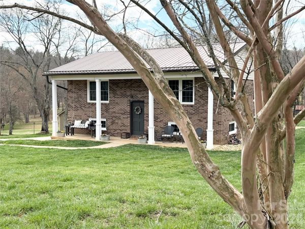 2825 Wendell Street , Lenoir, NC 28645