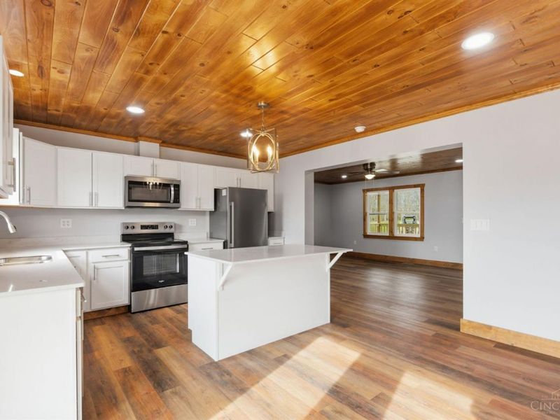 385 Silver Lane, Winchester, OH 45697 Photo 11