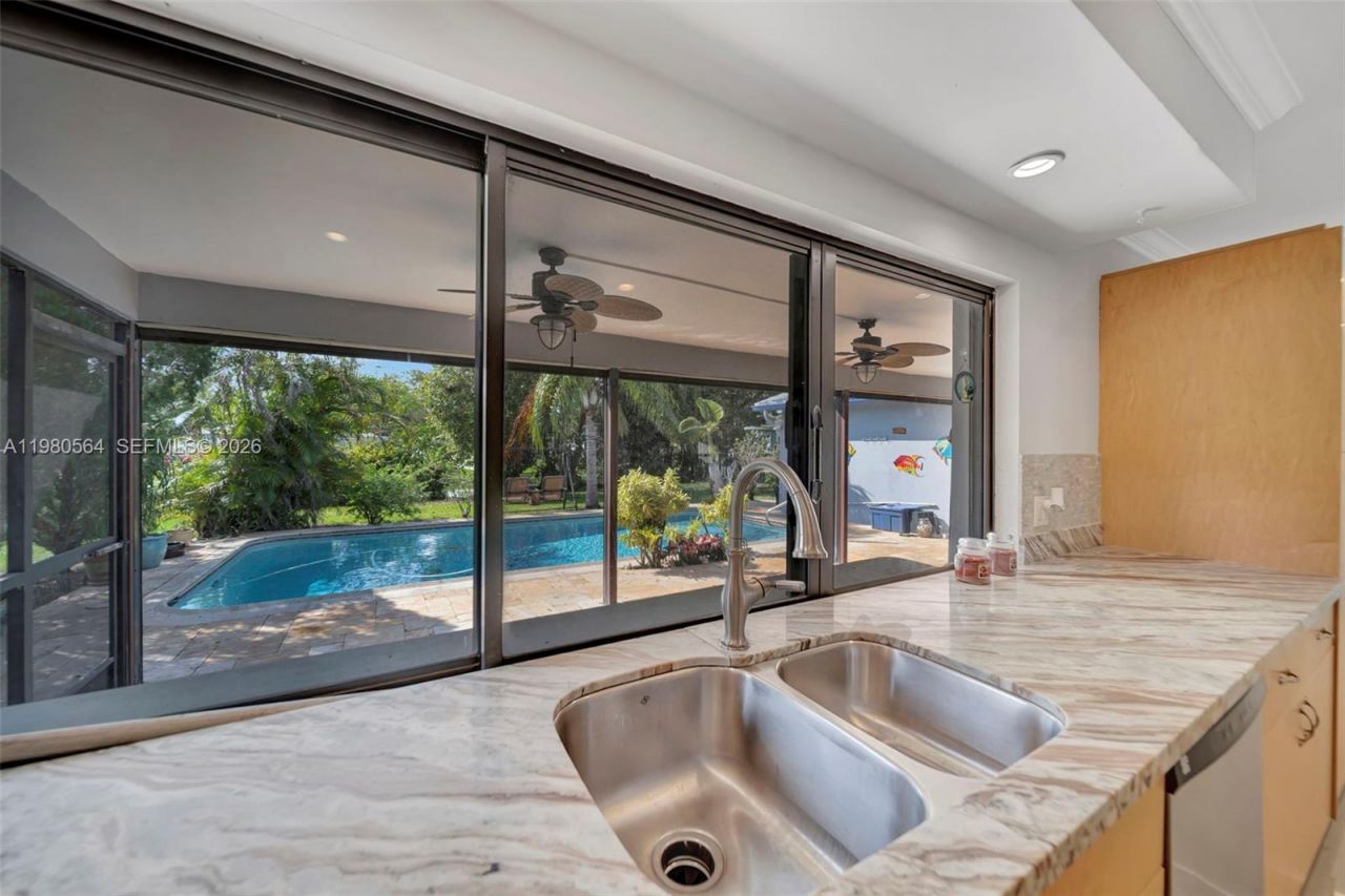 5137 SW 87th Ter, Cooper City, FL 33328 Photo