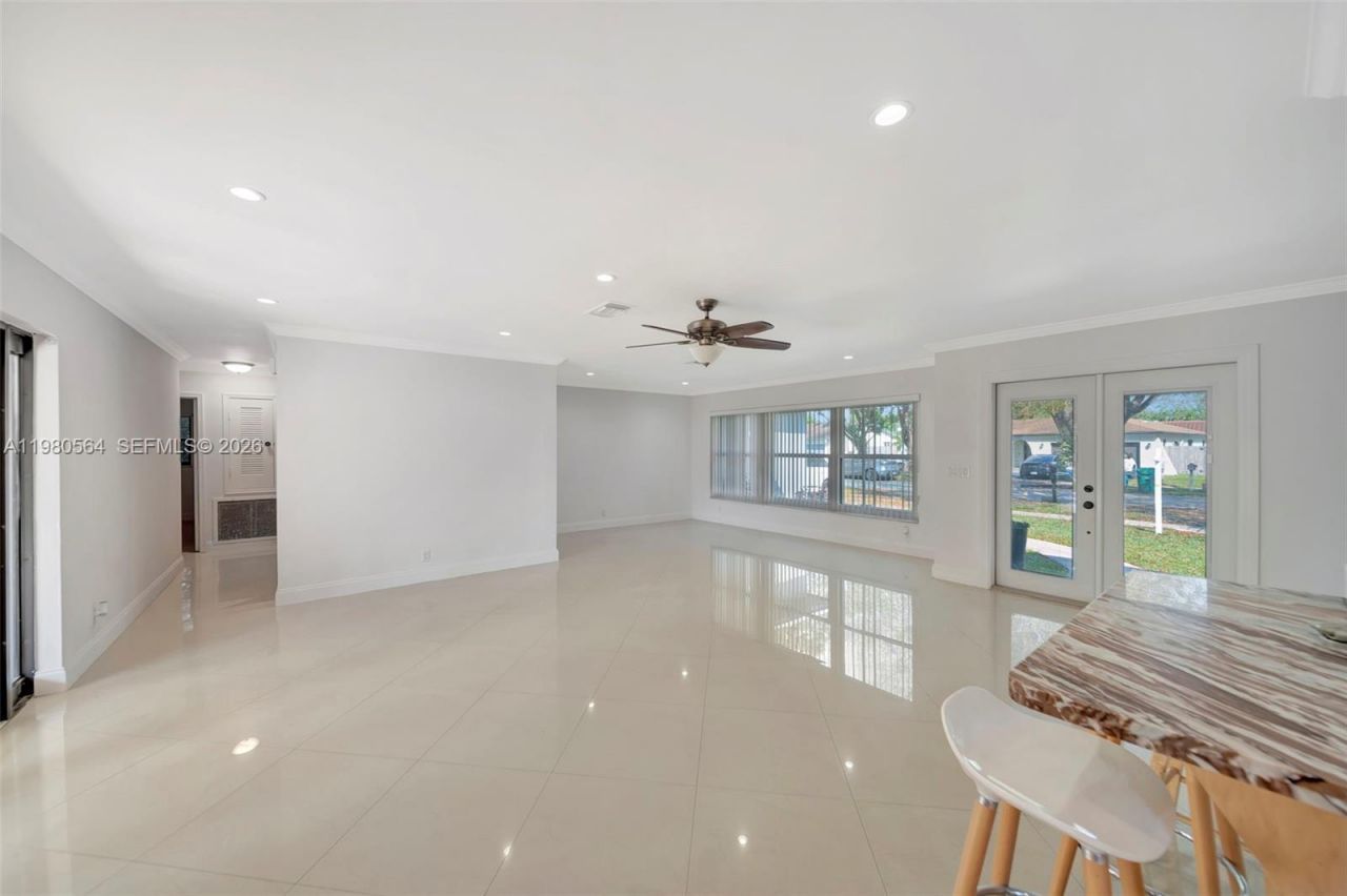 5137 SW 87th Ter, Cooper City, FL 33328 Photo