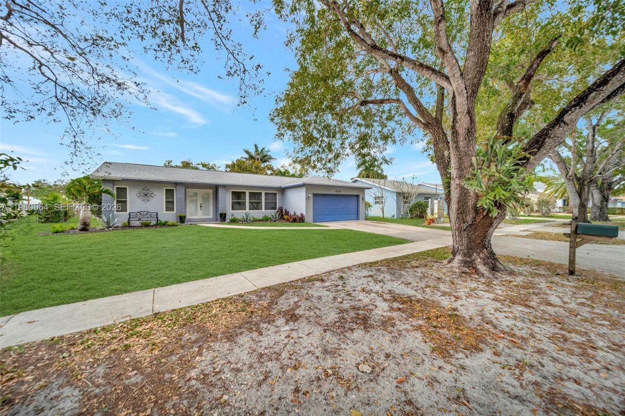 5137 SW 87th Ter, Cooper City, FL 33328 Photo